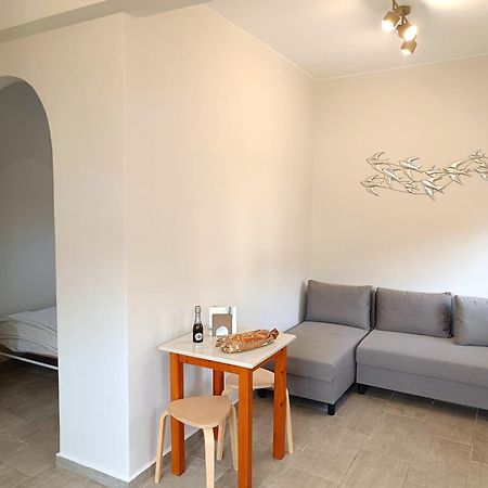 Nesea 2 Villa Pserimos Town Bagian luar foto